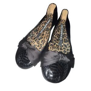Libby Edelman Flats 9M Black Snake Print Bow Ballet Shoes Leopard Lining EUC